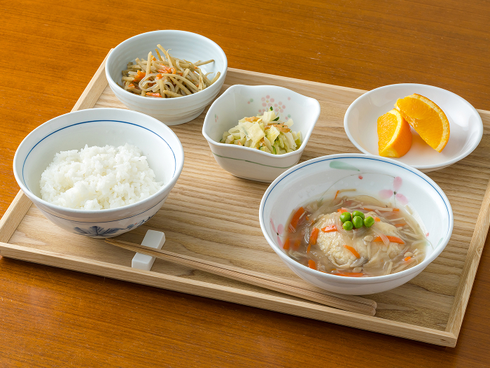 夕食(18:00)